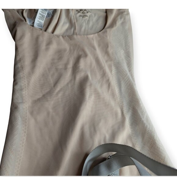 Assets Red Hot Label by Spanx Beige Shapewear Open Bust Bodysuit Size Medium - Picture 3 of 13